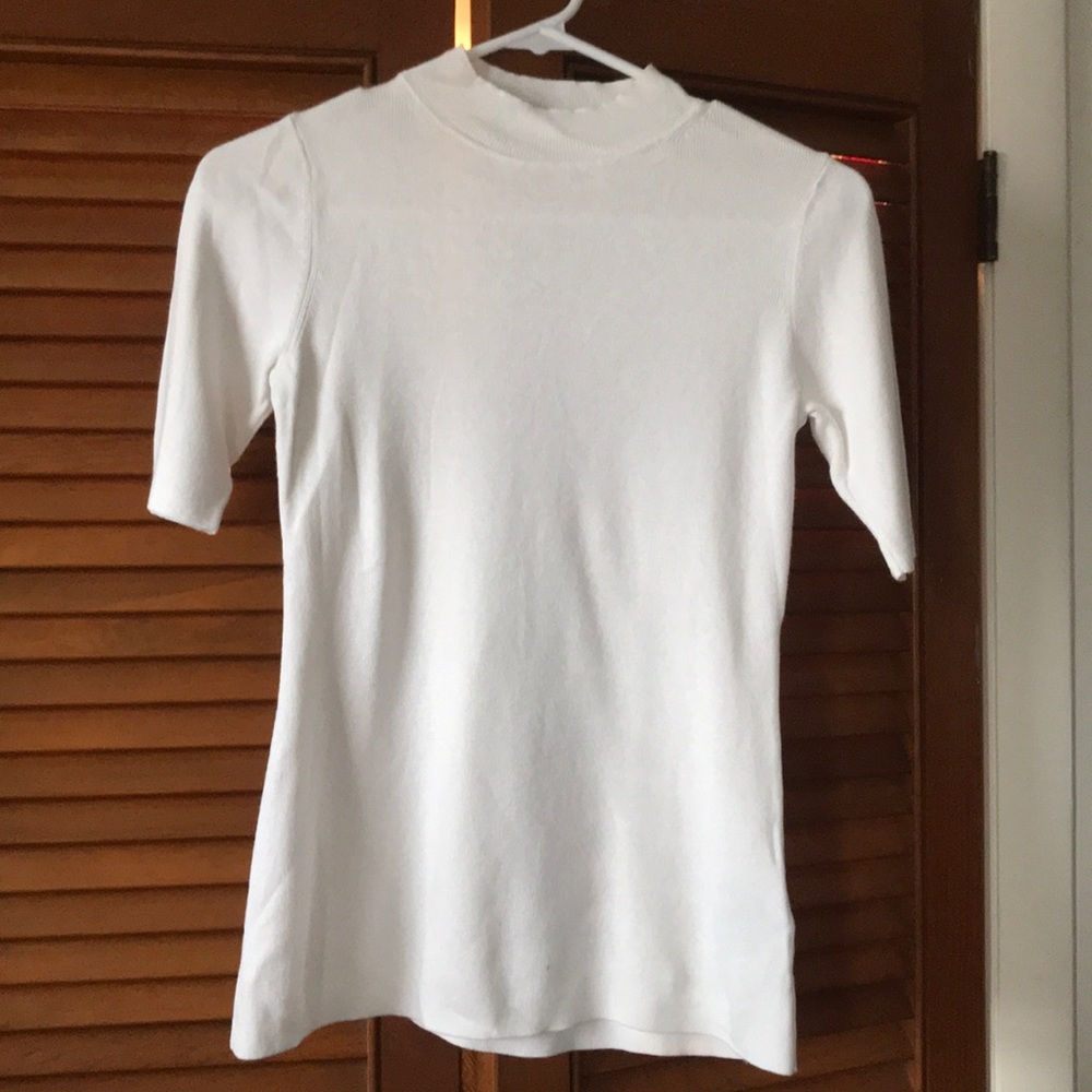 Cream colored sweater from the Gap